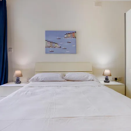 Appartamento Spacious 3br With Private Terrace In By 360 Estates Sliema