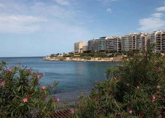 Spacious 3br With Private Terrace In By 360 Estates