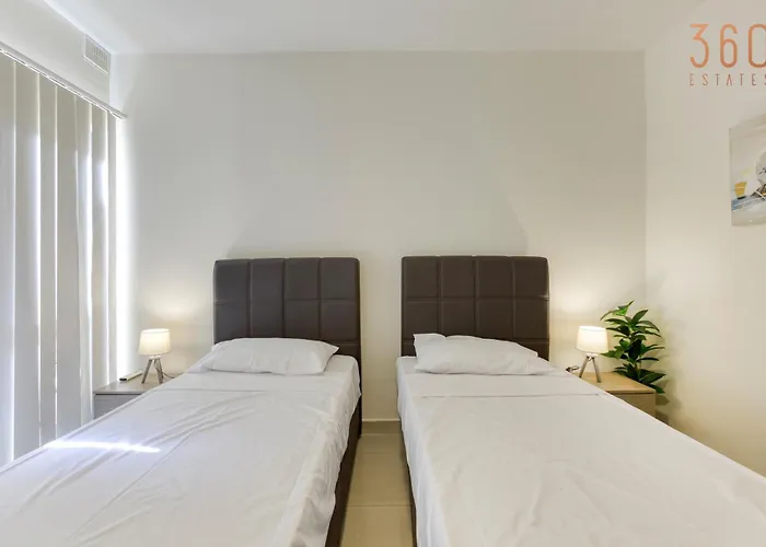 Spacious 3br With Private Terrace In By 360 Estates Lejlighed Sliema