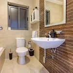 Daire Spacious 3br With Private Terrace In By 360 Estates Sliema