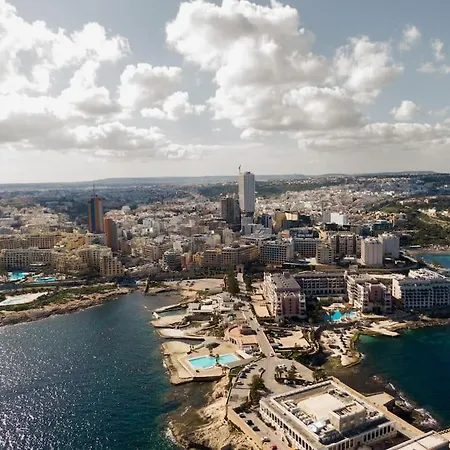 Spacious 3br With Private Terrace In By 360 Estates Apartament