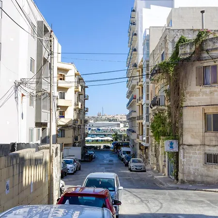 Spacious 3br With Private Terrace In By 360 Estates