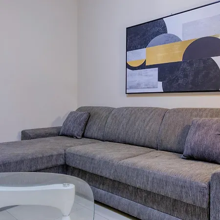 아파트 Spacious 3br With Private Terrace In By 360 Estates *