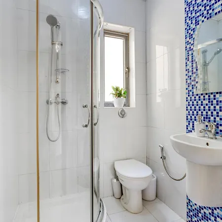 Apartament Spacious 3br With Private Terrace In By 360 Estates *