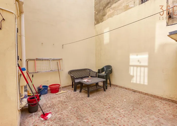 Spacious 3br With Private Terrace In By 360 Estates