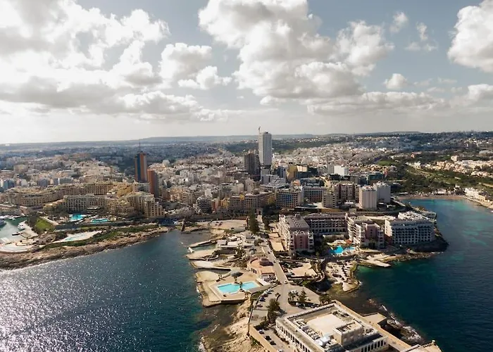 Spacious 3br With Private Terrace In By 360 Estates Διαμέρισμα