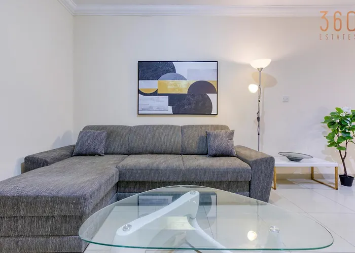 Spacious 3br With Private Terrace In By 360 Estates *