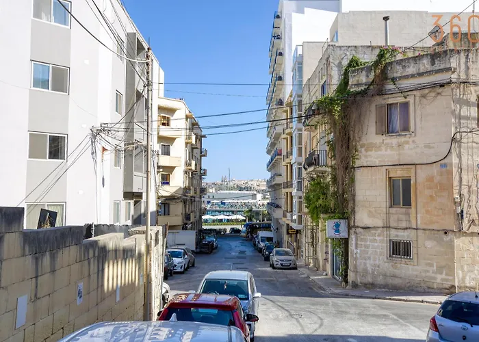 Spacious 3br With Private Terrace In By 360 Estates