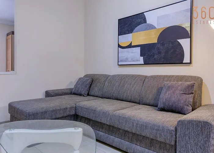 Διαμέρισμα Spacious 3br With Private Terrace In By 360 Estates *