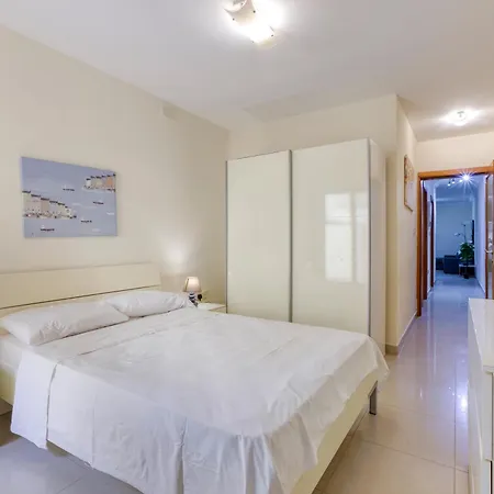 Spacious 3br With Private Terrace In By 360 Estates Apartament