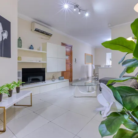 Spacious 3br With Private Terrace In By 360 Estates * Sliema