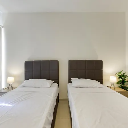 Spacious 3br With Private Terrace In By 360 Estates Apartament Sliema
